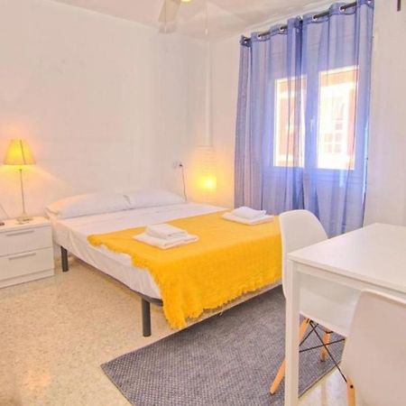 Low Cost Room מאלגה מראה חיצוני תמונה