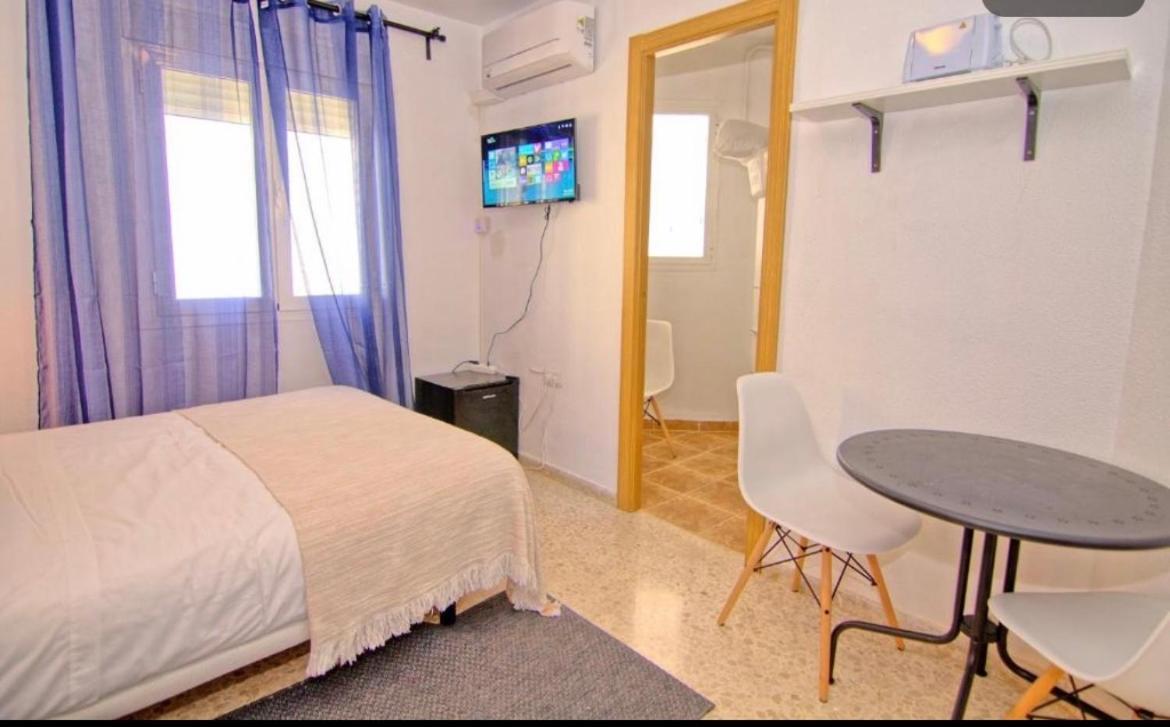 Low Cost Room מאלגה מראה חיצוני תמונה