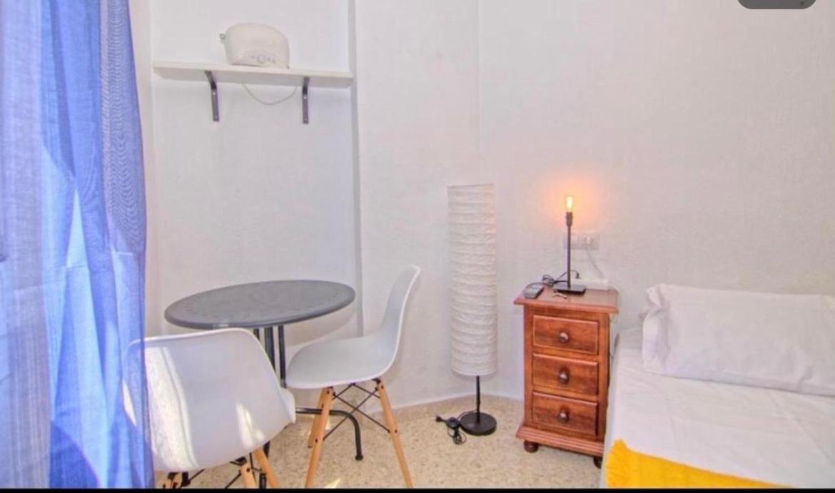 Low Cost Room מאלגה מראה חיצוני תמונה